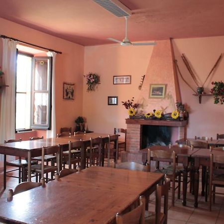 Agriturismo E Antica Fattoria Matteu Bed & Breakfast Теулада Екстериор снимка